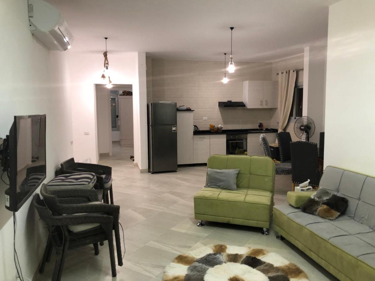 Einbay Pool View Appartement Ajn Suchna Zewnętrze zdjęcie